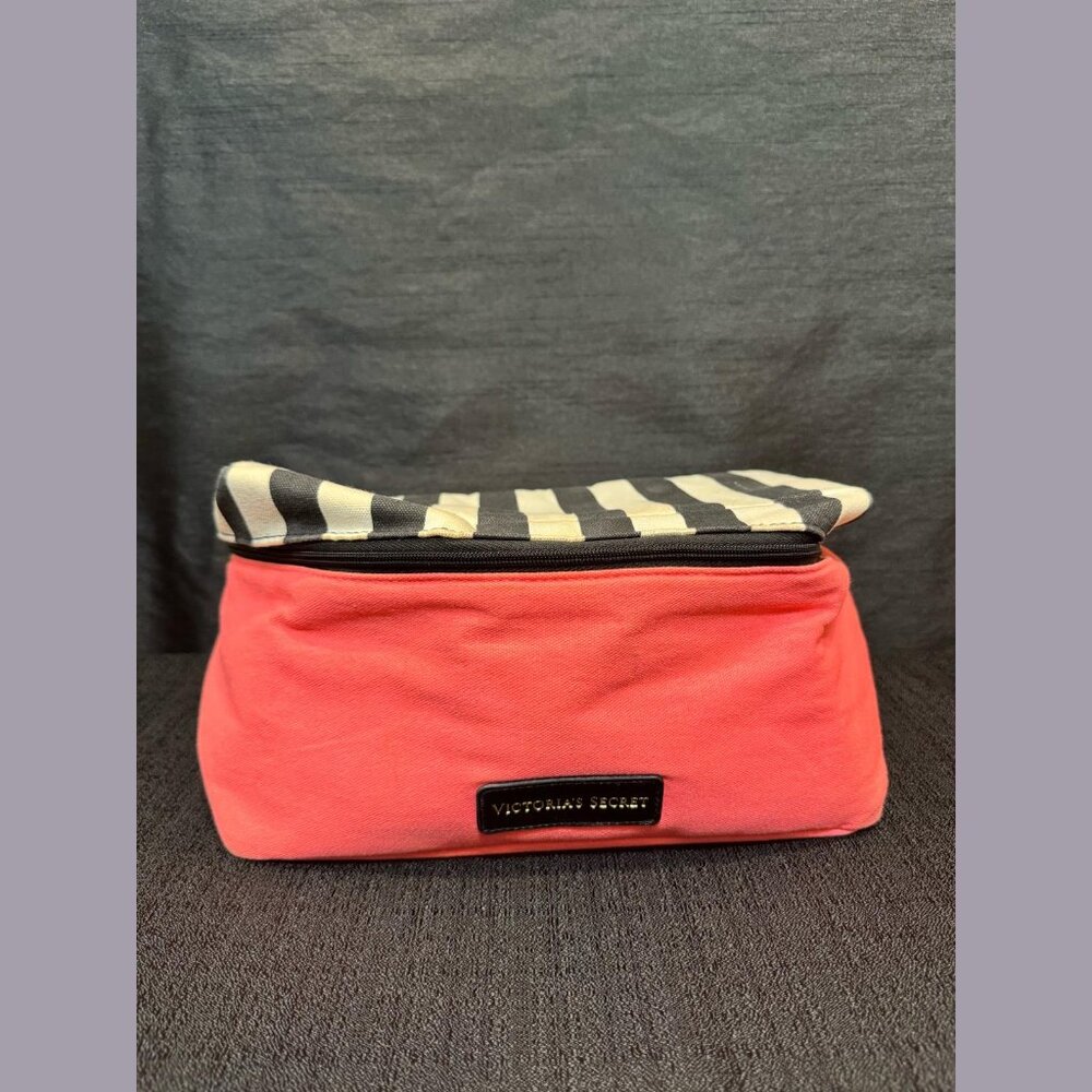 Victoria's Secret - Travel Undergarment Bag